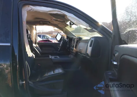 2017 GMC Sierra 2500Hd Denali z USA, uszkodzony, nr VIN 1GT12UEY7HF160230